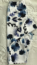 Load image into Gallery viewer, Blue Cornflower High Waist Pocket Leggings