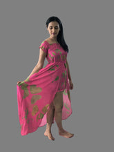 Load image into Gallery viewer, Gold Clover Fuchsia Off-Shoulder Mini With Trail