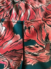 Load image into Gallery viewer, Peonies High Waist Pocket Leggings