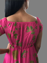Load image into Gallery viewer, Gold Clover Fuchsia Off-Shoulder Mini With Trail