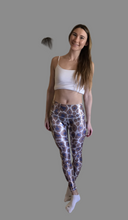 Load image into Gallery viewer, Leopard Print Designer Foil Leggings
