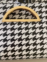 Load image into Gallery viewer, Houndstooth Clutch
